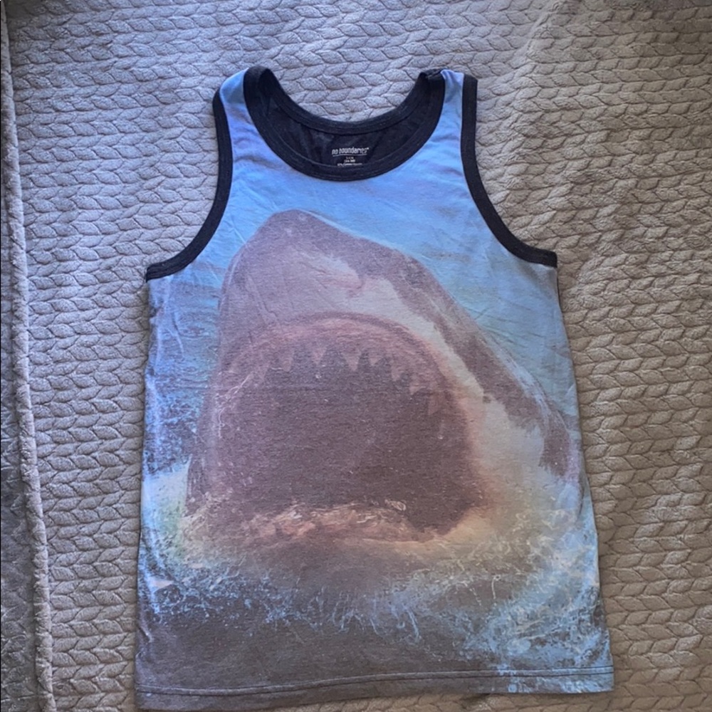 Shark tank top